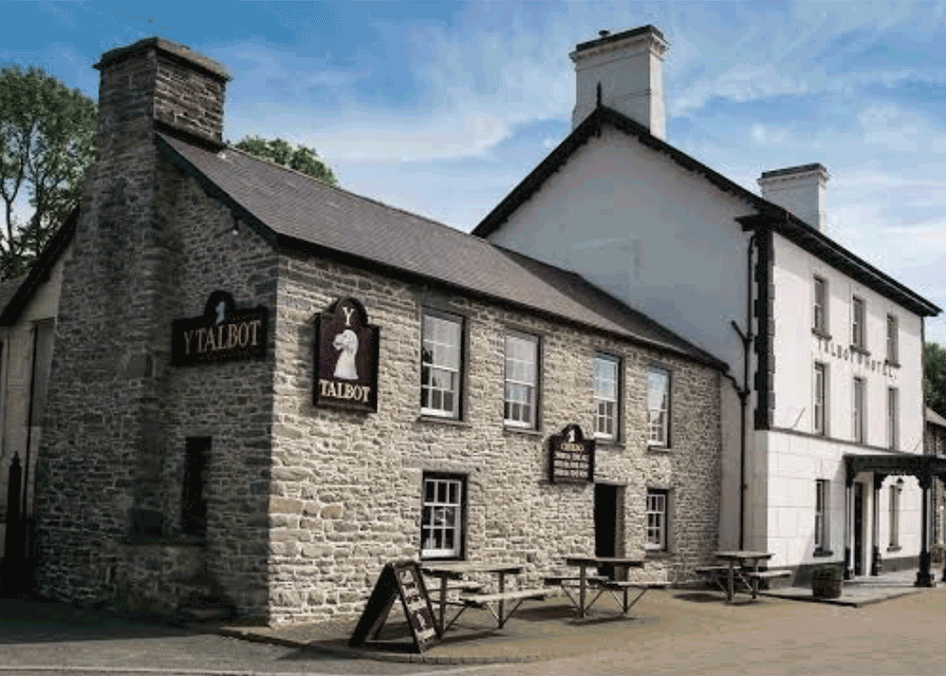 Talbot-pub-tregaron